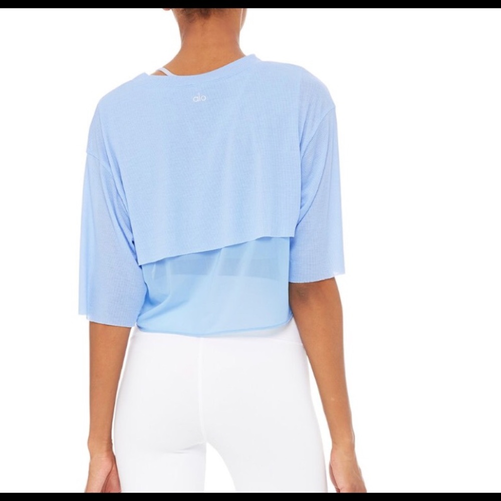 Alo Yoga Crop Shirt with Mesh Back - Dove Grey